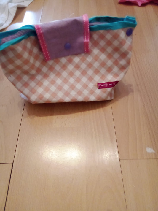 Kleine Kosmetiktasche – hell, praktisch & stylisch