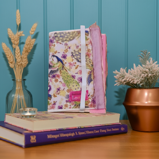 Buchhuelle 16x21 in Rosa aus Filz und Stoff